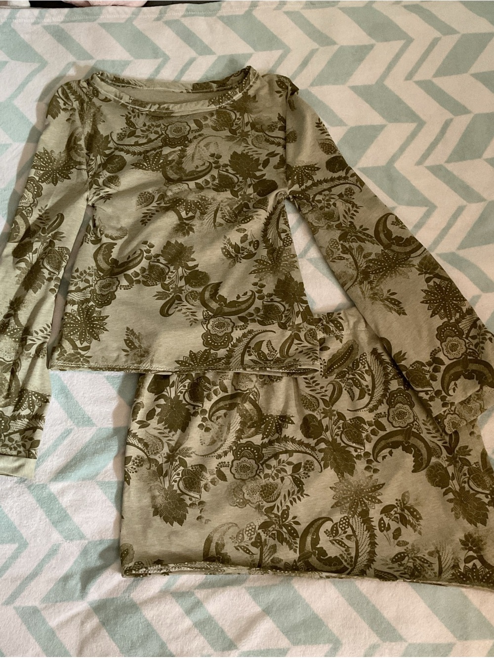 olive green floral set